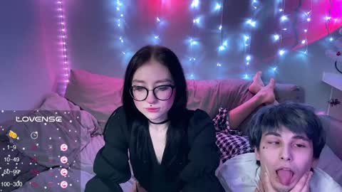 Tara  Sonny online show from 2, 1, 2025