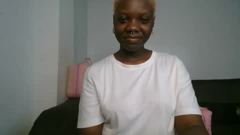 Snapshot of drip_doll_ chatting on 23, 11, 2025 Kimberly online show from 23, 11, 2025