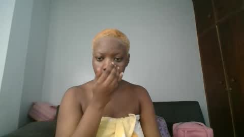 Snapshot of drip_doll_ chatting on 25, 11, 2025 Kimberly online show from 25, 11, 2025