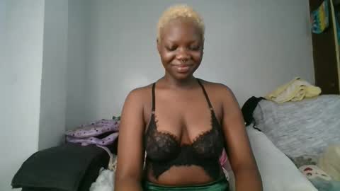 Snapshot of drip_doll_ chatting on 20, 12, 2025 Kimberly online show from 20, 12, 2025