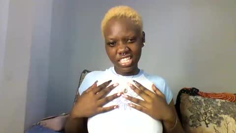 Snapshot of drip_doll_ chatting on 5, 1, 2026 Kimberly online show from 5, 1, 2026