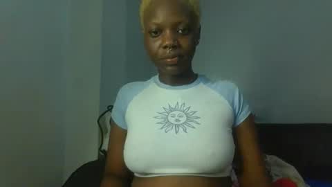 Snapshot of drip_doll_ chatting on 6, 1, 2026 Kimberly online show from 6, 1, 2026