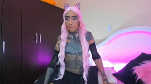 drippyorlove online show from 8, 2, 2025