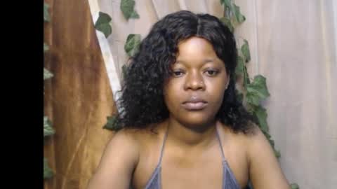 Snapshot of dripqueenx chatting on 11, 9, 2025 linda online show from 11, 9, 2025