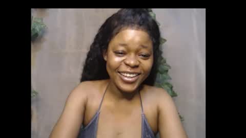 Snapshot of dripqueenx chatting on 11, 10, 2025 linda online show from 11, 10, 2025