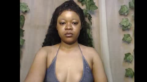 Snapshot of dripqueenx chatting on 20, 11, 2025 linda online show from 20, 11, 2025