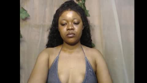 Snapshot of dripqueenx chatting on 23, 11, 2025 linda online show from 23, 11, 2025