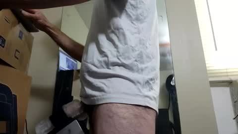 Snapshot of drmbigg chatting on 29, 5, 2026 Hello Hope you enjoy what you see. I love attention in dirty talk and tips thickcock edging precum dirtyTalk C2C online show from 29, 5, 2026