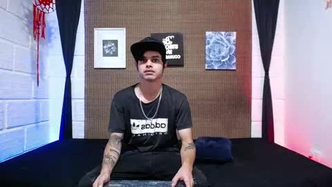 Snapshot of drumcore_01 chatting on 20, 12, 2025 Drum-Core online show from 20, 12, 2025