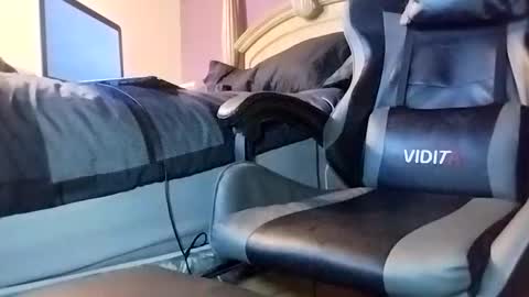 dtrain6969420 online show from 28, 10, 2025