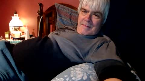 Snapshot of dug38 chatting on 5, 3, 2025 Doug online show from 5, 3, 2025