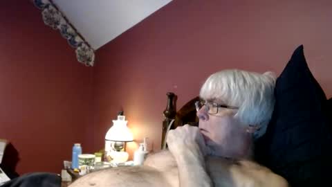 Snapshot of dug38 chatting on 11, 3, 2025 Doug online show from 11, 3, 2025