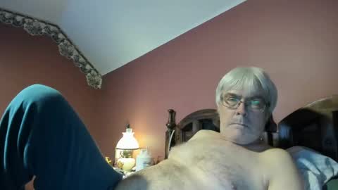 Snapshot of dug38 chatting on 15, 9, 2025 Doug online show from 15, 9, 2025