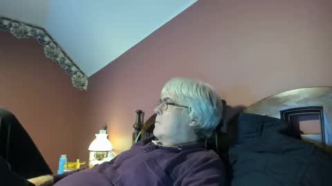 Snapshot of dug38 chatting on 21, 9, 2025 Doug online show from 21, 9, 2025