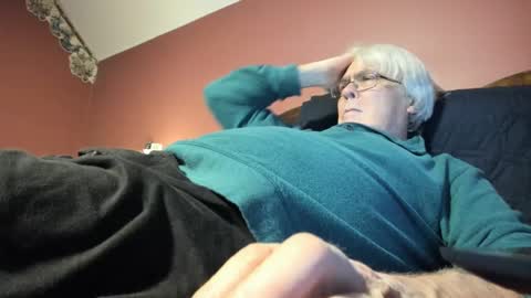 Snapshot of dug38 chatting on 9, 10, 2025 Doug online show from 9, 10, 2025