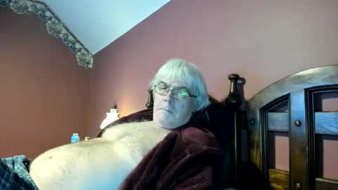 Snapshot of dug38 chatting on 5, 11, 2025 Doug online show from 5, 11, 2025