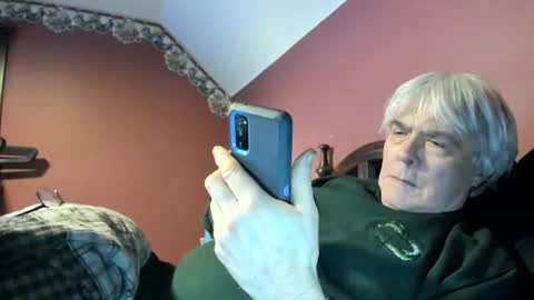 Snapshot of dug38 chatting on 13, 12, 2025 Doug online show from 13, 12, 2025