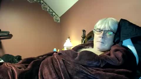 Snapshot of dug38 chatting on 14, 12, 2025 Doug online show from 14, 12, 2025