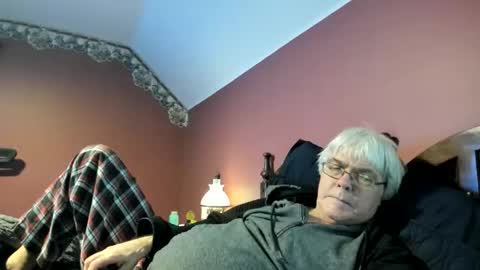 Snapshot of dug38 chatting on 22, 2, 2026 Doug online show from 22, 2, 2026