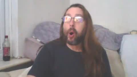 Snapshot of dukenucum73 chatting on 26, 10, 2025 chris online show from 26, 10, 2025