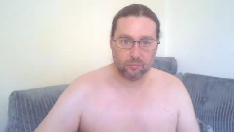 Snapshot of dukenucum73 chatting on 25, 5, 2026 chris online show from 25, 5, 2026