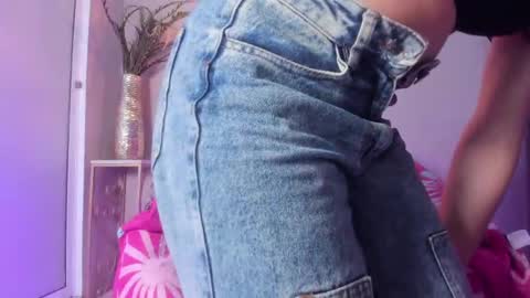 dulce__fiore07 online show from 14, 9, 2025