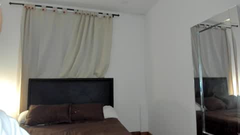 dulce brithany online show from 18, 4, 2026