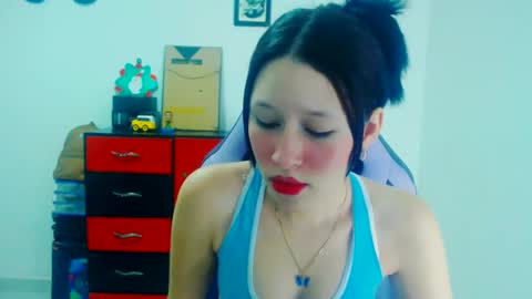 Snapshot of dulce_mauren chatting on 22, 11, 2025 dulce_mauren online show from 22, 11, 2025