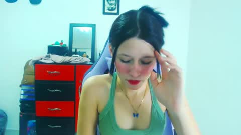 Snapshot of dulce_mauren chatting on 23, 11, 2025 dulce_mauren online show from 23, 11, 2025