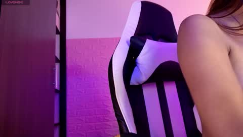 dulce_stormy online show from 18, 1, 2026