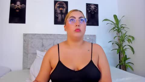dulceedens_1 online show from 23, 2, 2025