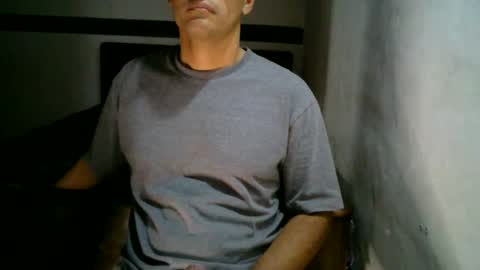 Snapshot of dumout33 chatting on 6, 1, 2025 Sergio online show from 6, 1, 2025