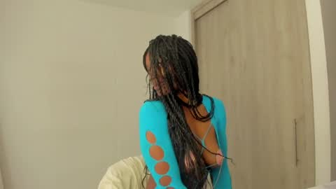 Snapshot of duna_du chatting on 12, 5, 2026 My birthday is tomorrow November 30 online show from 12, 5, 2026