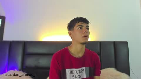 Snapshot of duolust chatting on 24, 4, 2026 Thomas and Noah online show from 24, 4, 2026