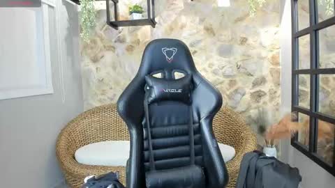 duskybeautyy online show from 13, 11, 2025