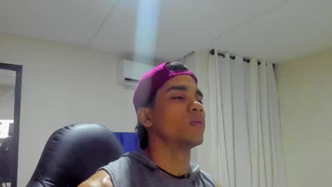 DUSTYN MICHELLE online show from 1, 2, 2026