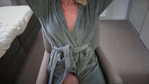 Ambertje040 online show from 19, 2, 2025