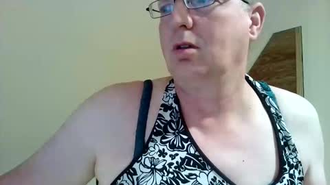 Snapshot of dwtsaskia80 chatting on 21, 10, 2025 dwtsaskia80 online show from 21, 10, 2025