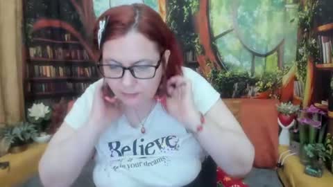 Snapshot of dyannelovee chatting on 13, 7, 2026 Dyanne online show from 13, 7, 2026