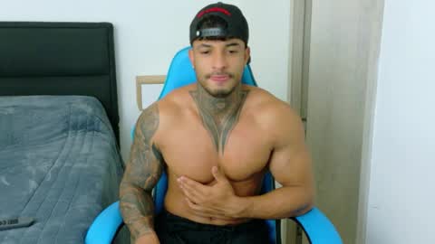 Snapshot of dylanrivera_ chatting on 5, 6, 2026 Dylan Rivera online show from 5, 6, 2026