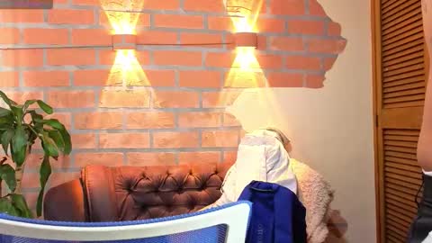 D Y L A N online show from 12, 10, 2025