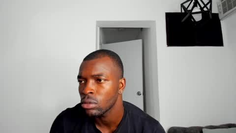 Snapshot of dylantaylor_1 chatting on 22, 4, 2026 Dylan Taylor online show from 22, 4, 2026