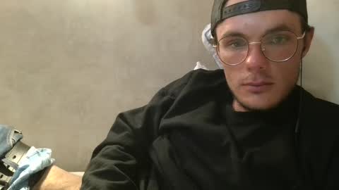 Snapshot of dylp400 chatting on 15, 2, 2025 dylp400 online show from 15, 2, 2025