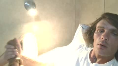 Snapshot of dylp400 chatting on 11, 9, 2025 dylp400 online show from 11, 9, 2025