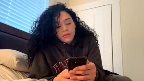 Snapshot of dynasty313 chatting on 13, 2, 2025 Dynasty online show from 13, 2, 2025