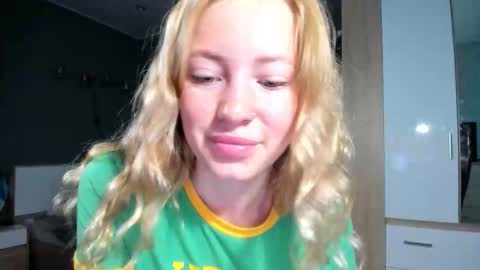 fansly - yourbestbaby online show from 9, 9, 2025