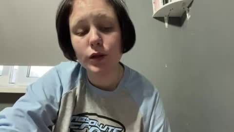 Snapshot of earthascritchfield chatting on 13, 4, 2026 Rina online show from 13, 4, 2026