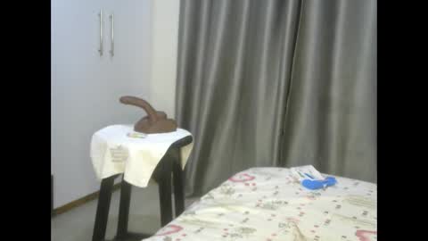 east_queen online show from 23, 2, 2025