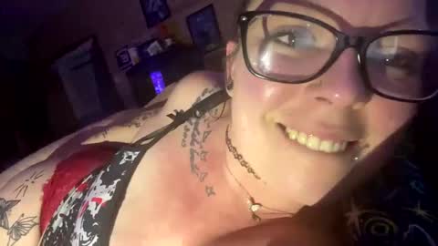 Snapshot of easyednem528280 chatting on 19, 10, 2025 easyednem528280 online show from 19, 10, 2025