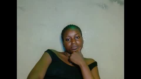 Snapshot of eatuupx chatting on 18, 12, 2025 eatuupx online show from 18, 12, 2025